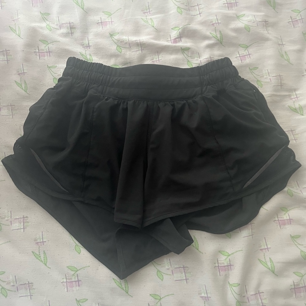Lululemon Black hotty hot shorts